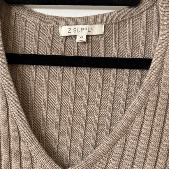 Elegant Tan Ribbed Knit Dress - Picture 4 of 6